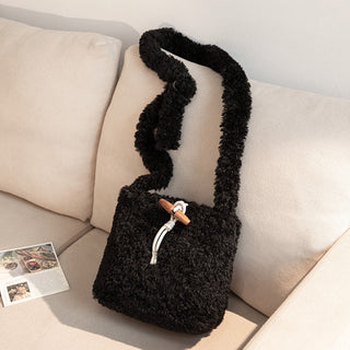 Korean retro plush shoulder bag