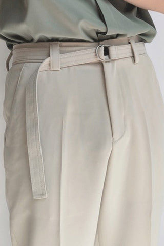 Semi-elastic tapered casual trousers with detachable belt