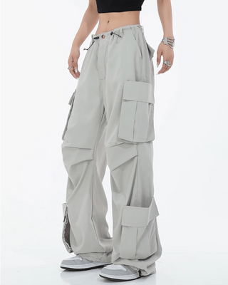 PLEATED BAGGY FIT CARGO PANTS