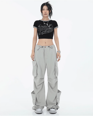 PLEATED BAGGY FIT CARGO PANTS