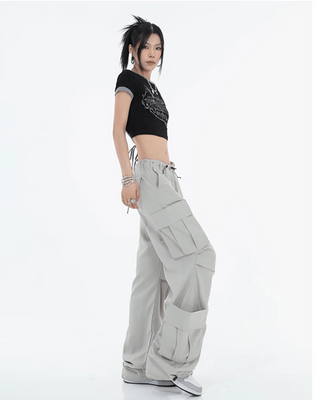 PLEATED BAGGY FIT CARGO PANTS