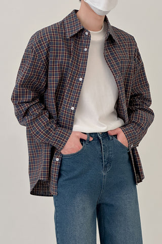 long-sleeved plaid shirt jacket