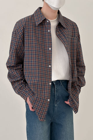 long-sleeved plaid shirt jacket