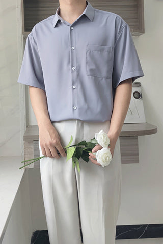 Minimalist loose iron-free short-sleeved shirt