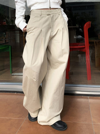 pleated wide-leg suit pants